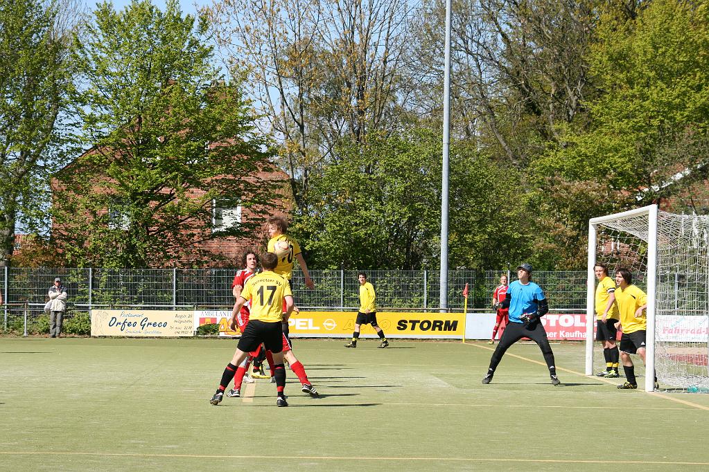 Hhafen-Sereetz 3-0 015.jpg - Gefährlich!